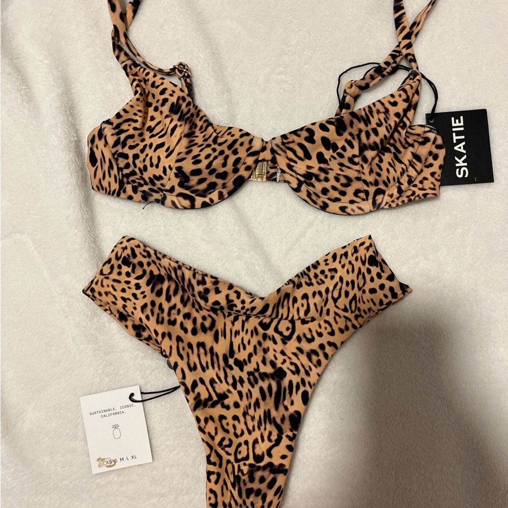 Skatie Bikini Set